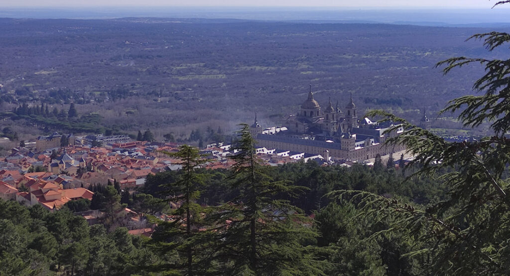 El Escorial desde la Sierra de Guadarrama